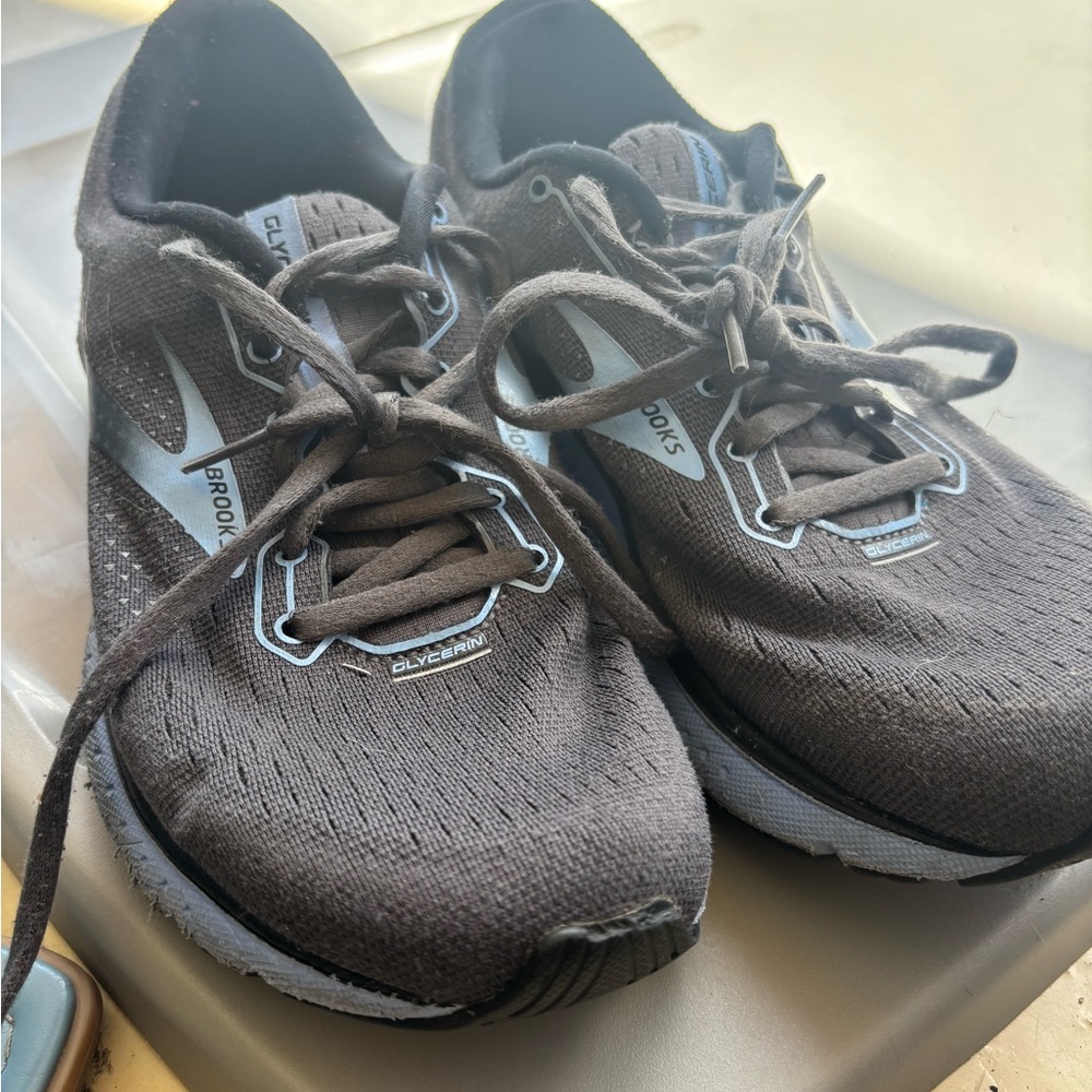Brooks Men's Black Running Shoes